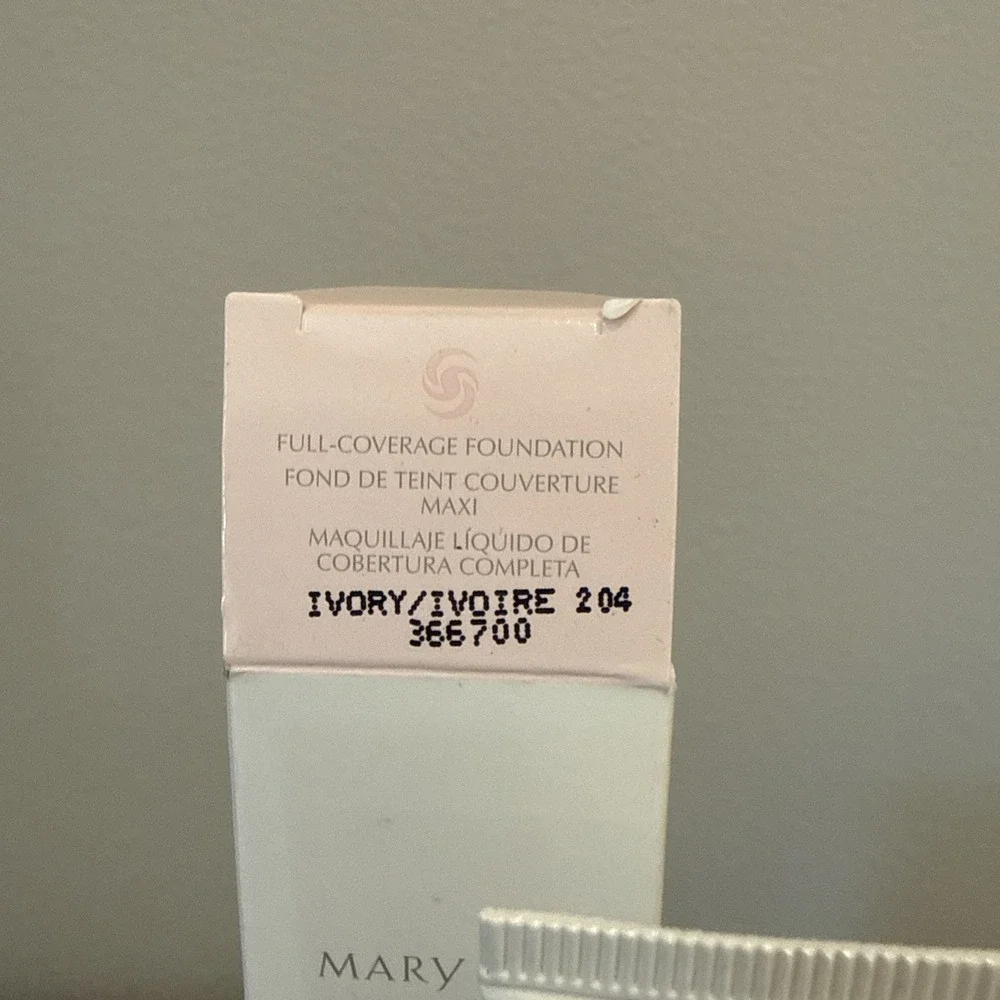 Mary Kay‎ Full Coverage Foundation IVORY 204 #366700 Pink Cap Lid Discontinued
